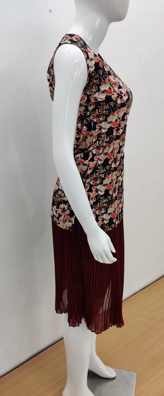 Sleeveless Short Summer Kurti Top