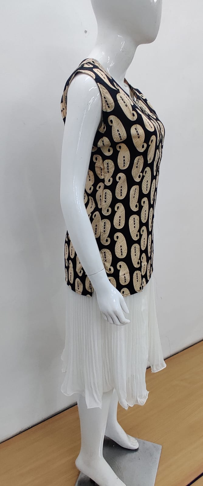 Sleeveless Short Summer Kurti Top
