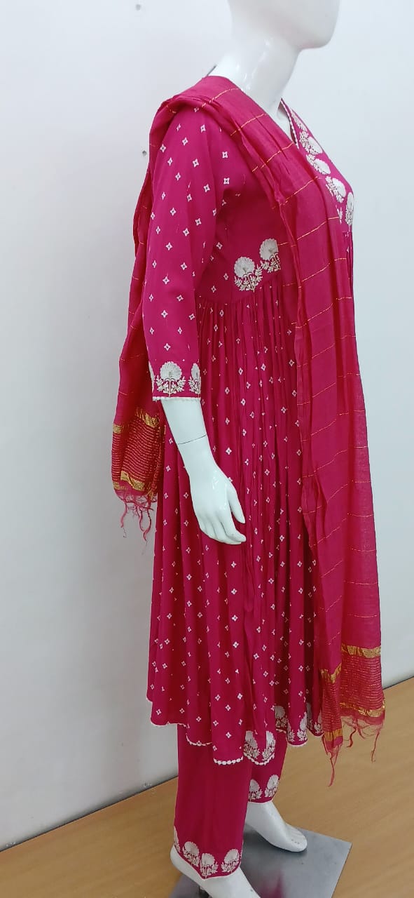 Radiant Rosette Ensemble