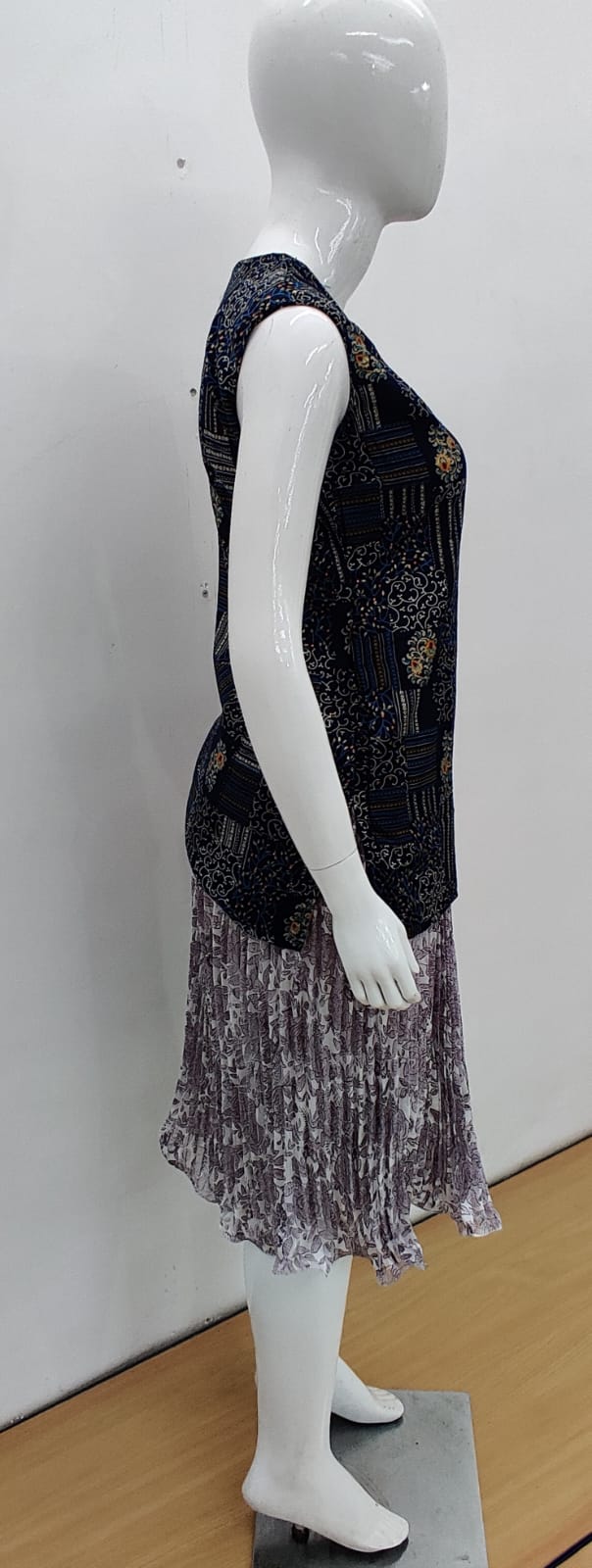 Sleeveless Short Summer Kurti Top