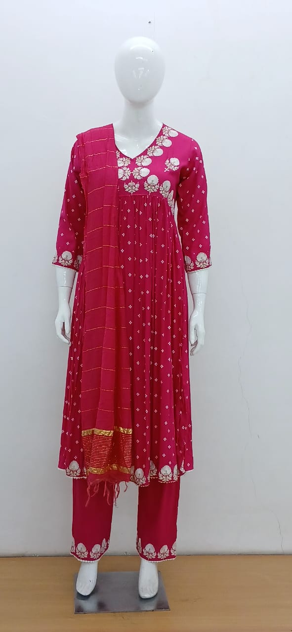 Radiant Rosette Ensemble