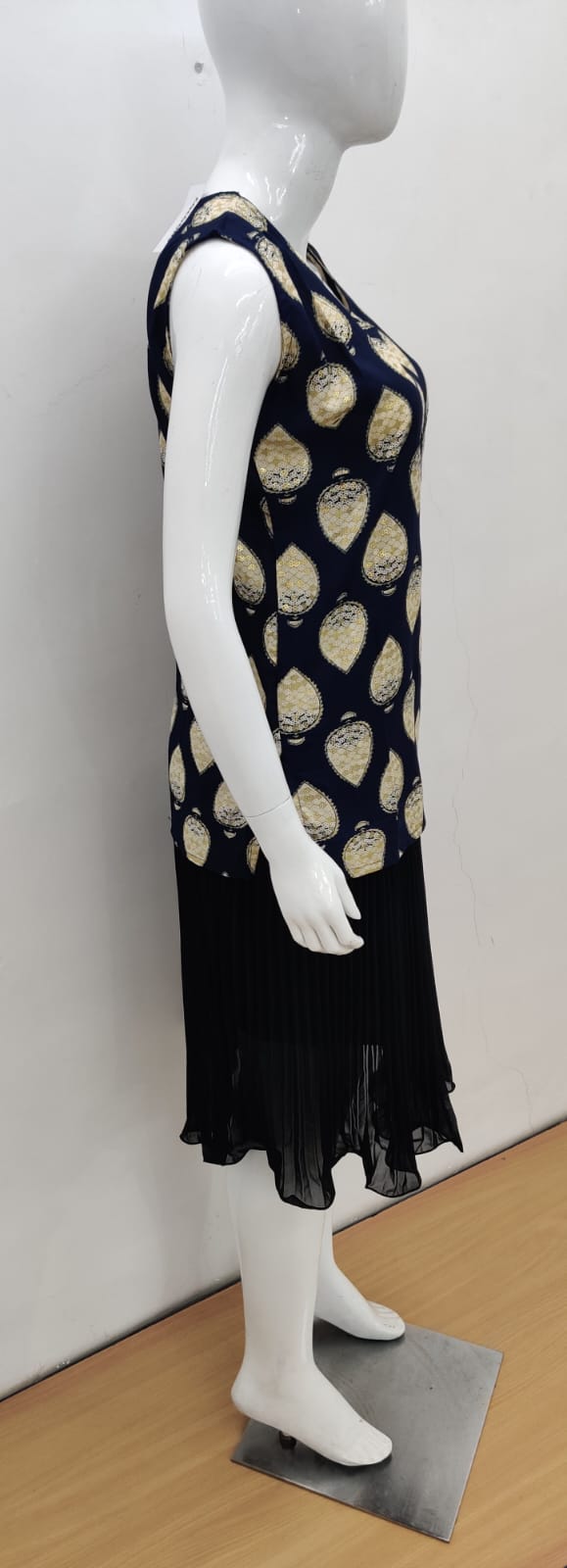 Sleeveless Short Summer Kurti Top